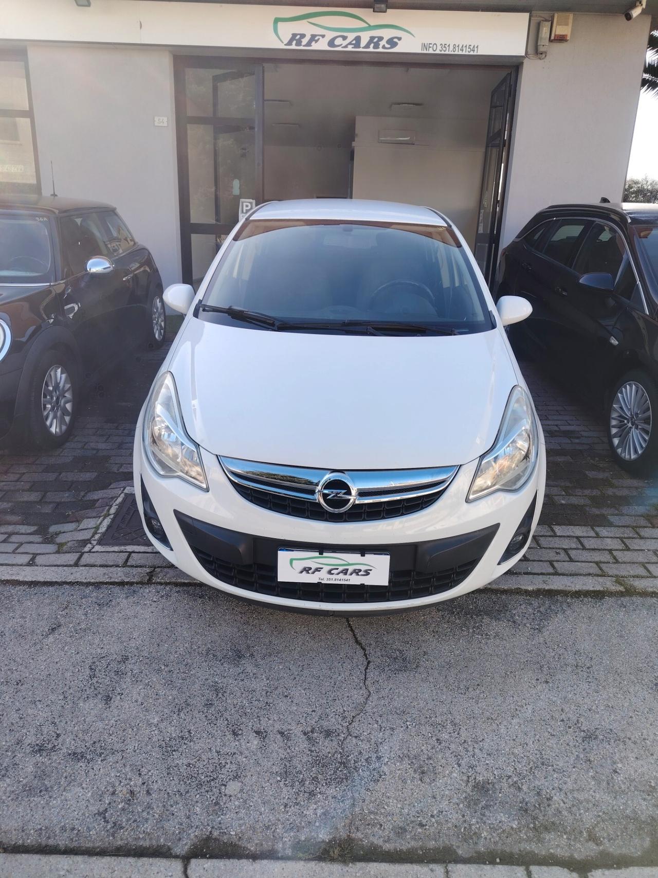 Opel Corsa 1.2 5 porte Cosmo