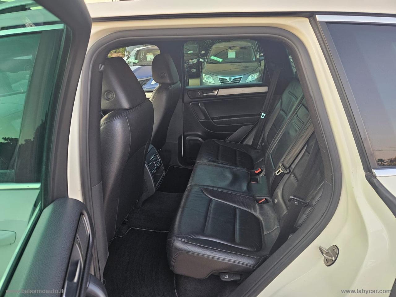 VOLKSWAGEN Touareg 3.0 TDI GANCIO DI TRAINO