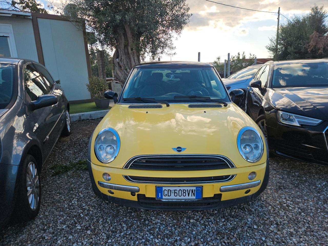 Mini 1.4 tdi One D de luxe kw 55 cv 75