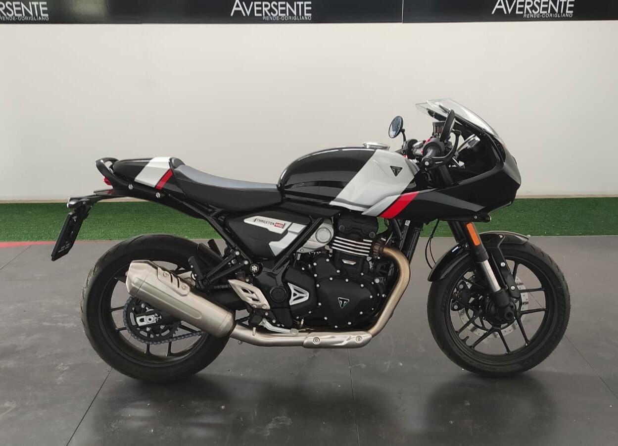Triumph Thruxton 400