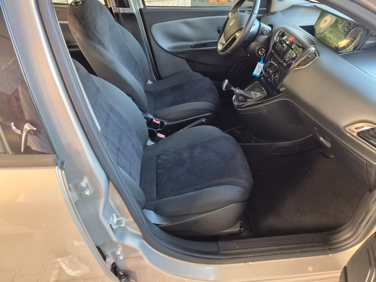 Lancia Ypsilon 1.3 MJT 16V 95 CV 5 porte S&S Elle