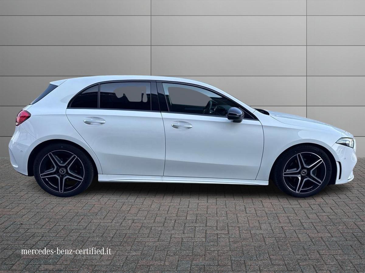 Mercedes-Benz A 200 d Premium auto