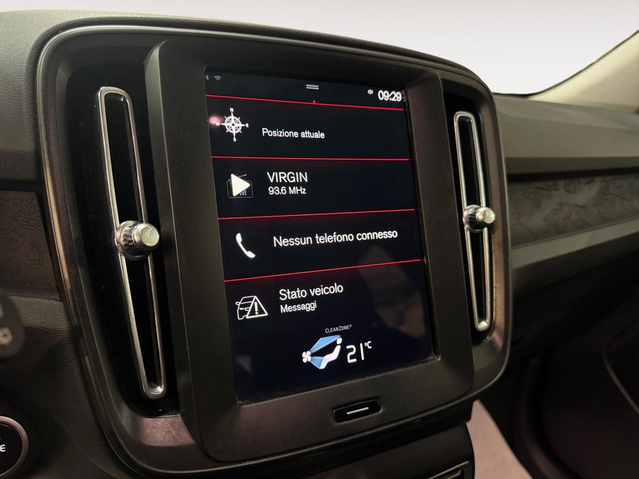 VOLVO XC40 2.0 d3 Momentum Core auto