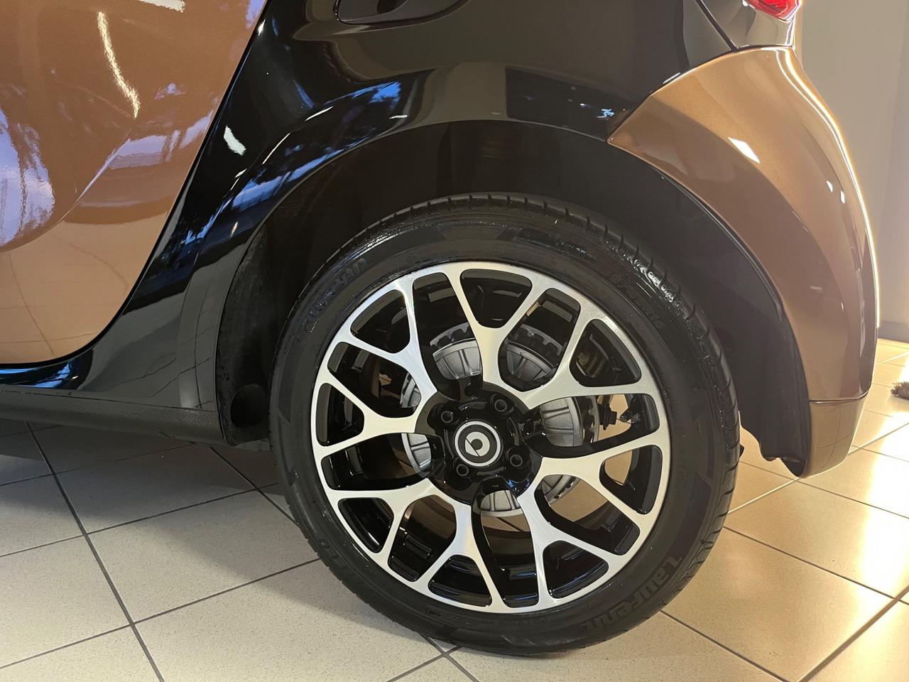 Smart ForFour 90 0.9 Turbo All. Brabus