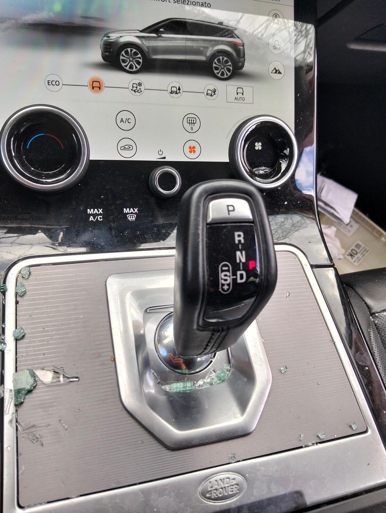 Rover Range Evoque 2.0D 150cv 2019 SINISTRATA