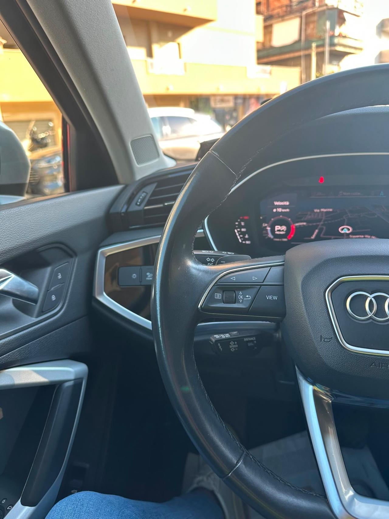 Audi Q3 40 TDI quattro S tronic Business Advanced