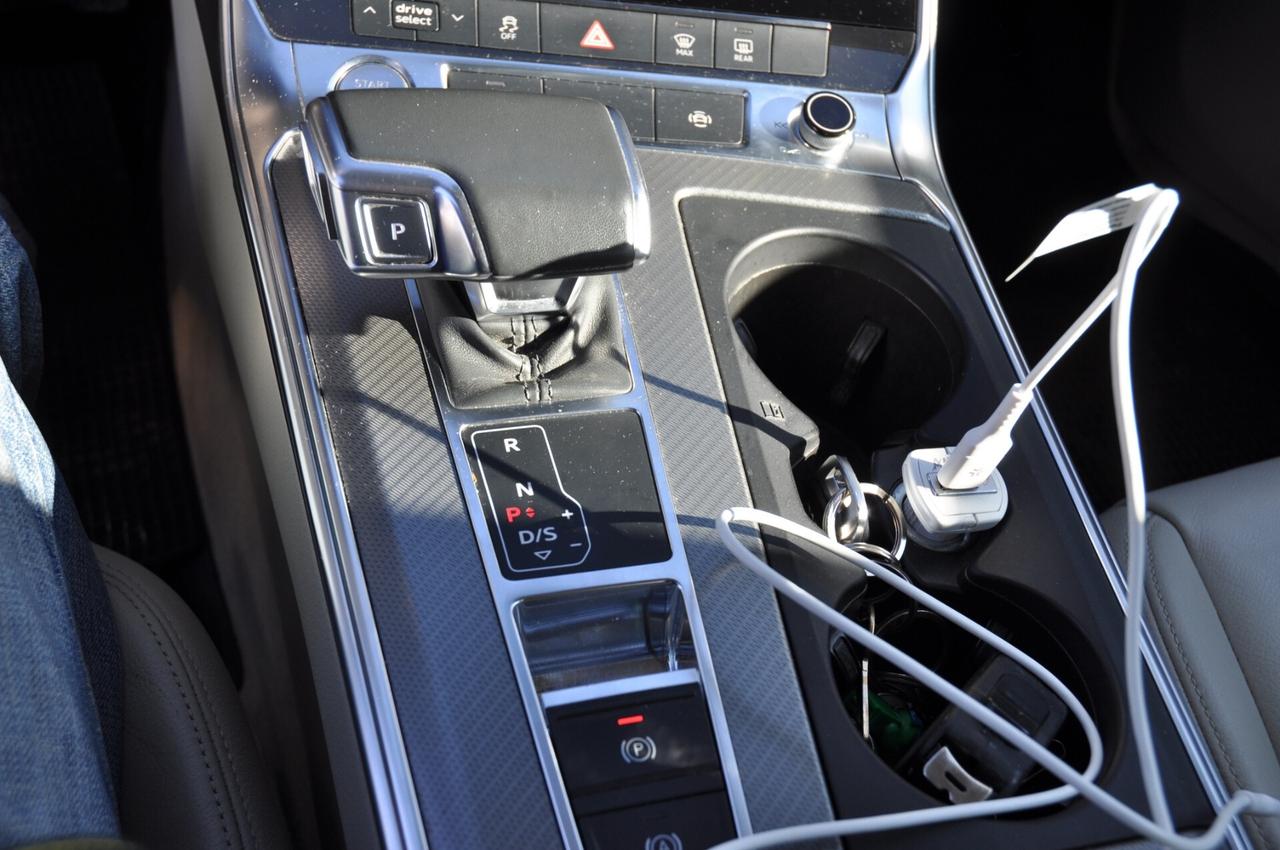 Audi A6 Avant 40 2.0 TDI S tronic