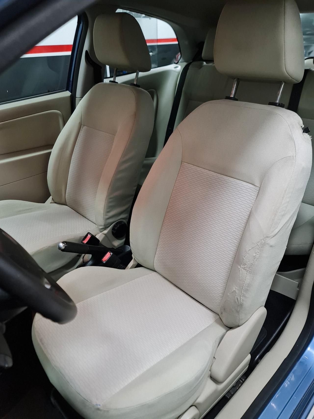 Ford Fiesta 1.2 16V 3p. Ghia