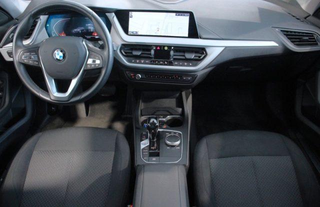 BMW 118 i 5p. Advantage