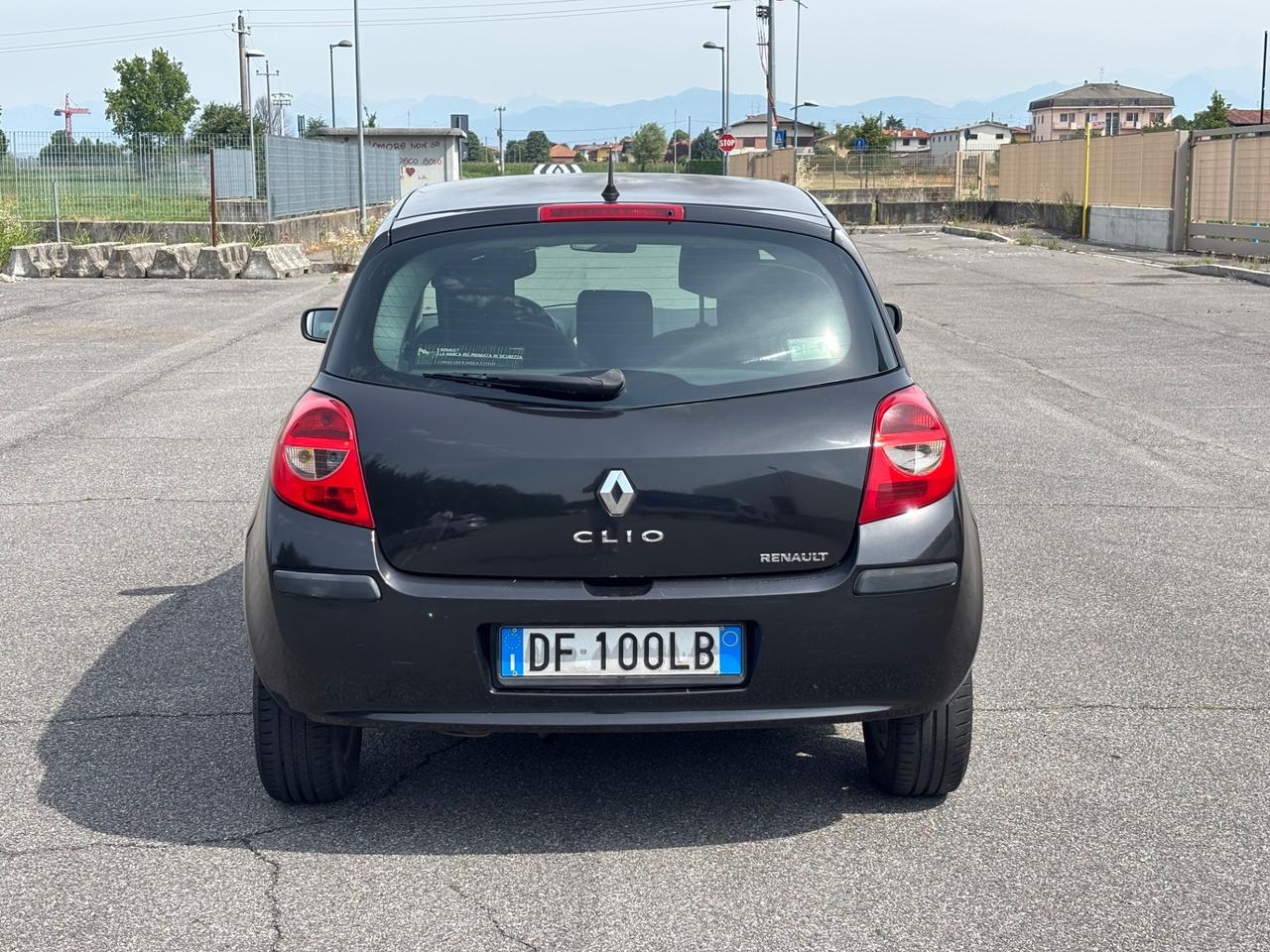 Renault Clio 1.2 16V 5 porte