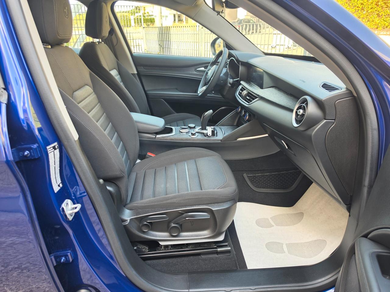 Alfa Romeo Stelvio 2.2 Turbodiesel 160 CV AT8 RWD Super