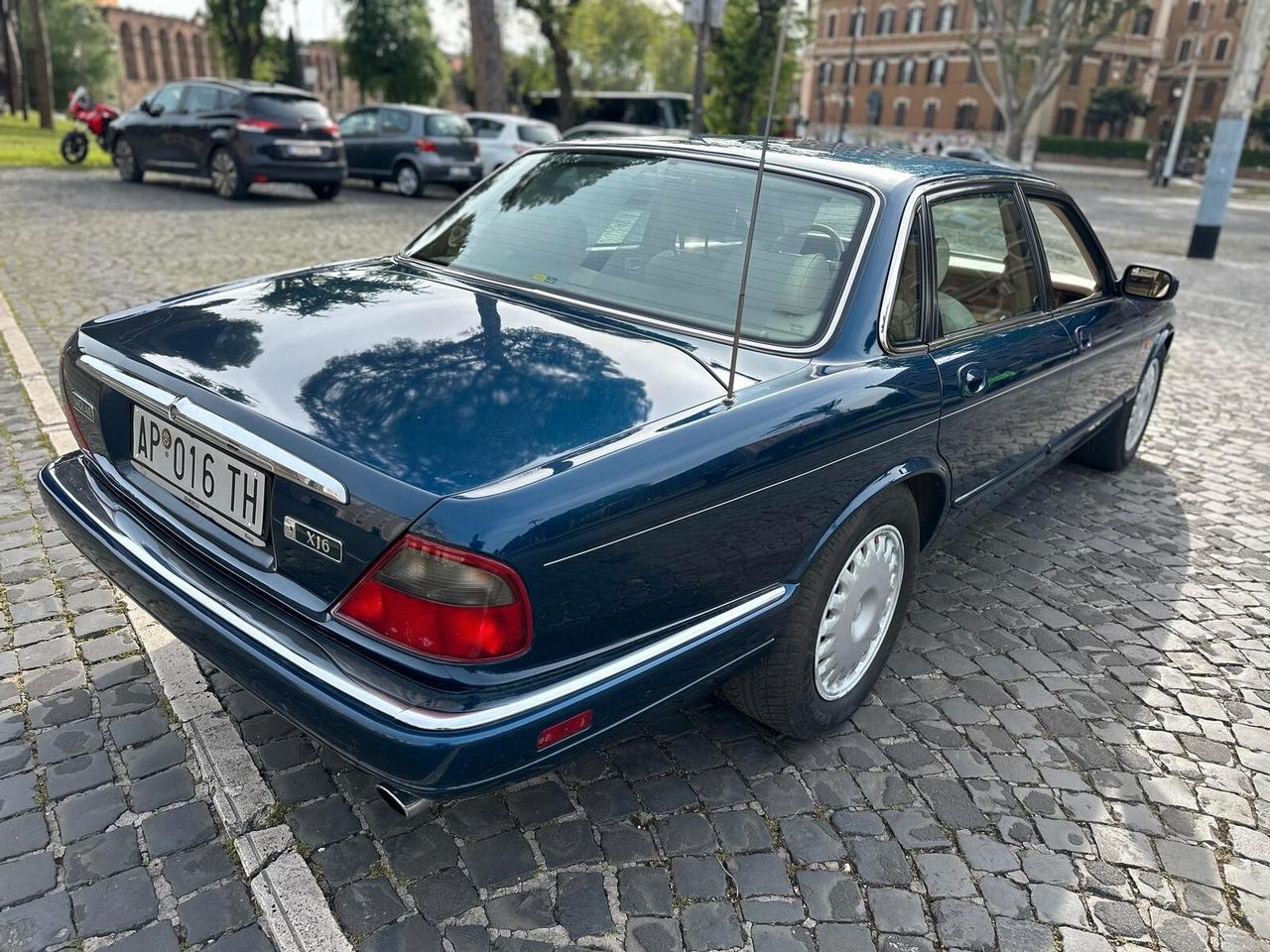Jaguar Xj6 AUTOMATICA 85.000KM ORIGINALI ASI
