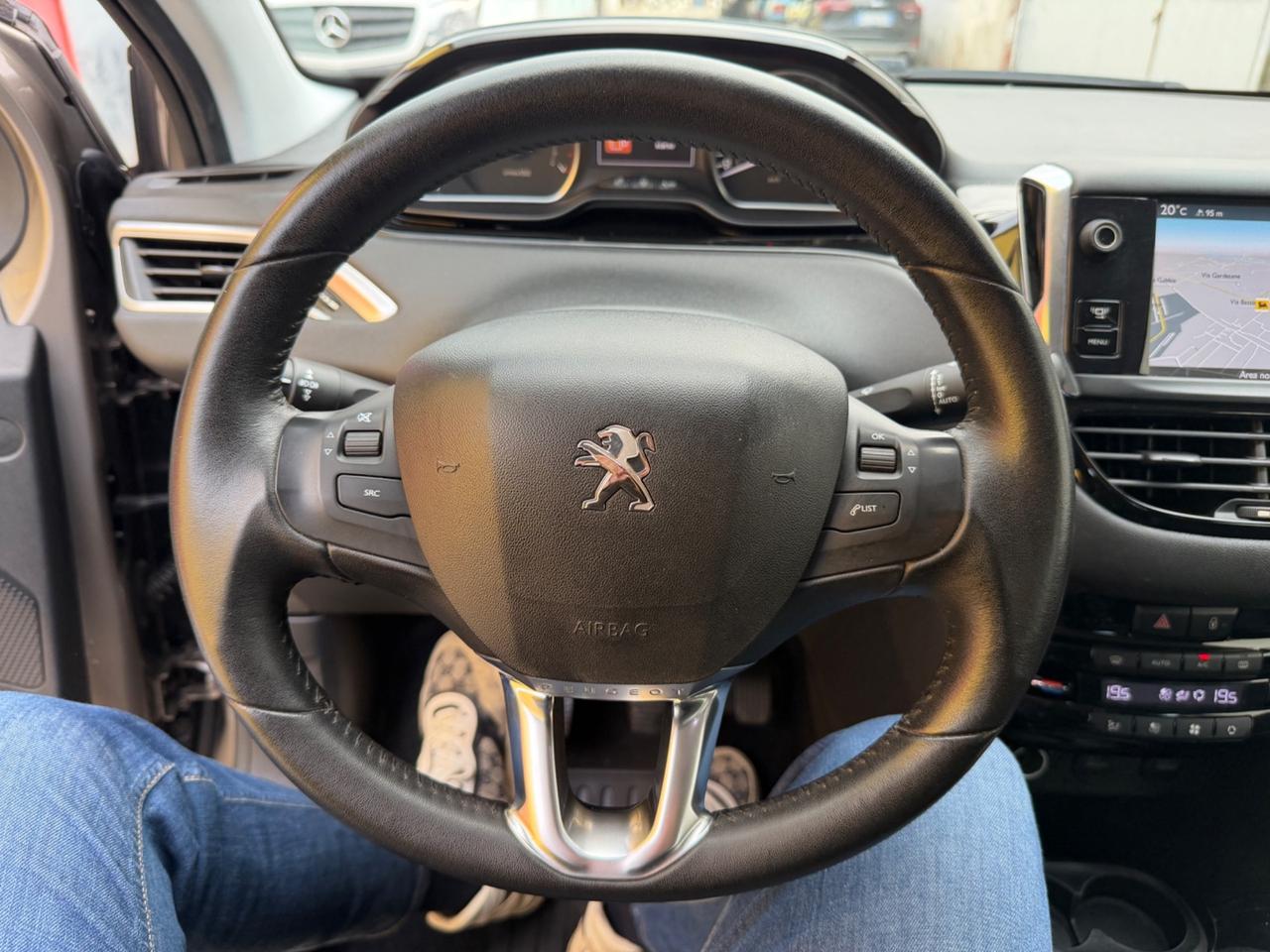 Peugeot 208 1.2 VTi 5 porte Navigatore - 2012