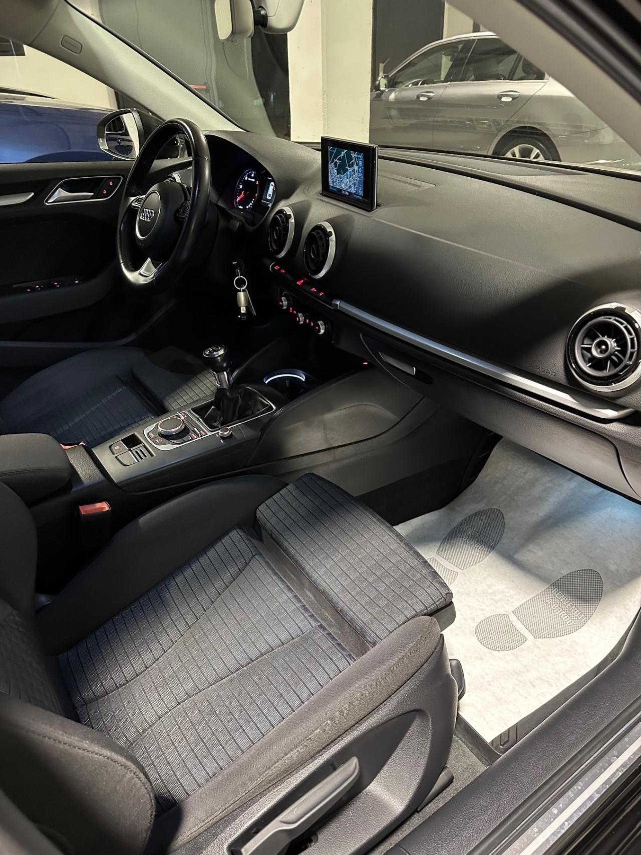 Audi A3 SPB 1.6 TDI clean diesel Ambiente