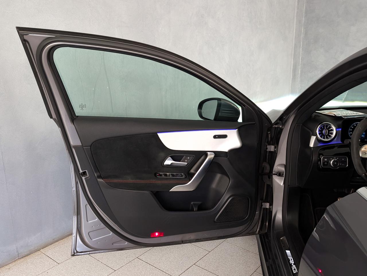 Mercedes-Benz 35 4matic Automatic AMG Line Premium