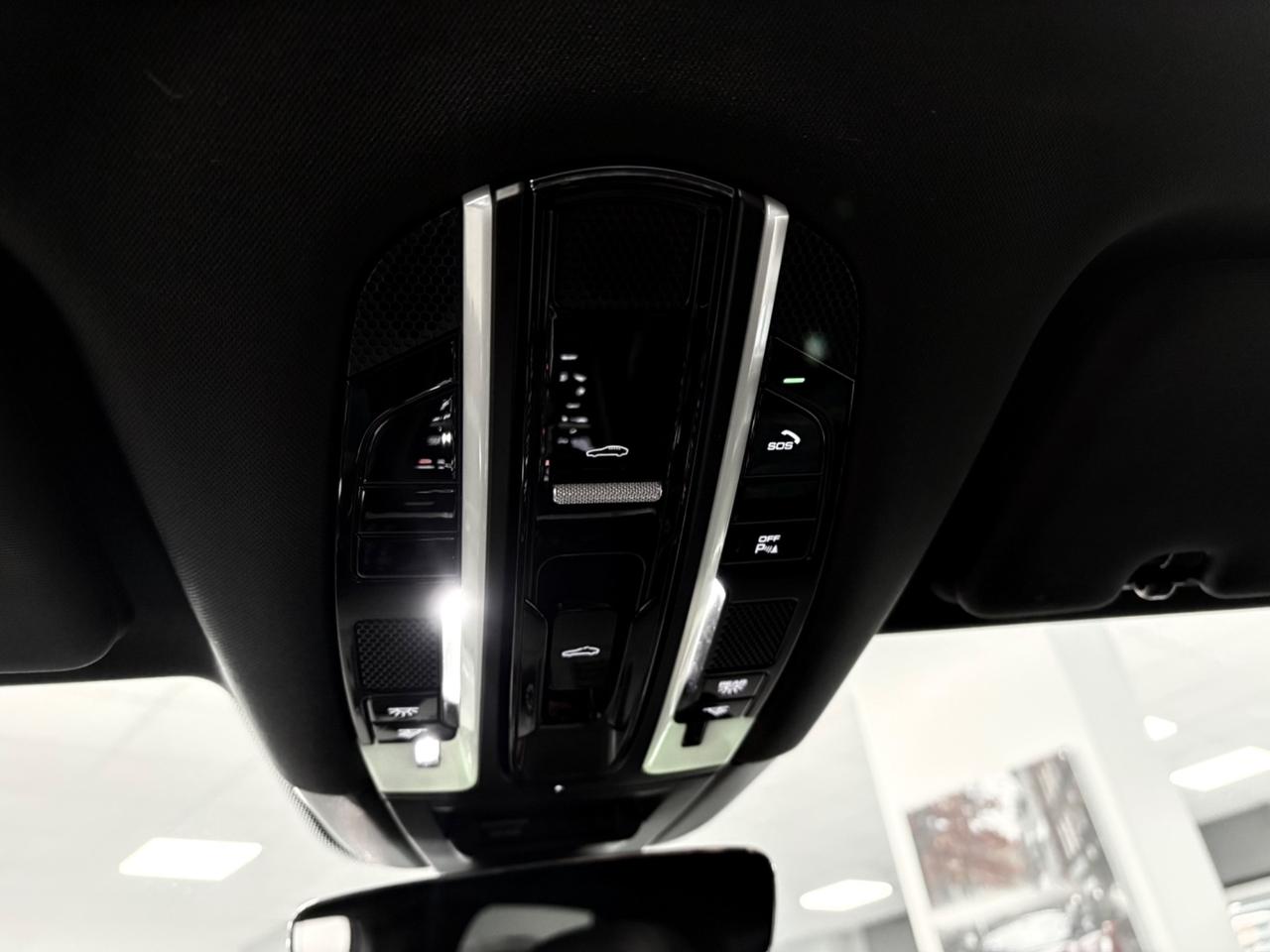 Porsche Cayenne 3.0 Hybrid 340cv 2020 km 91000