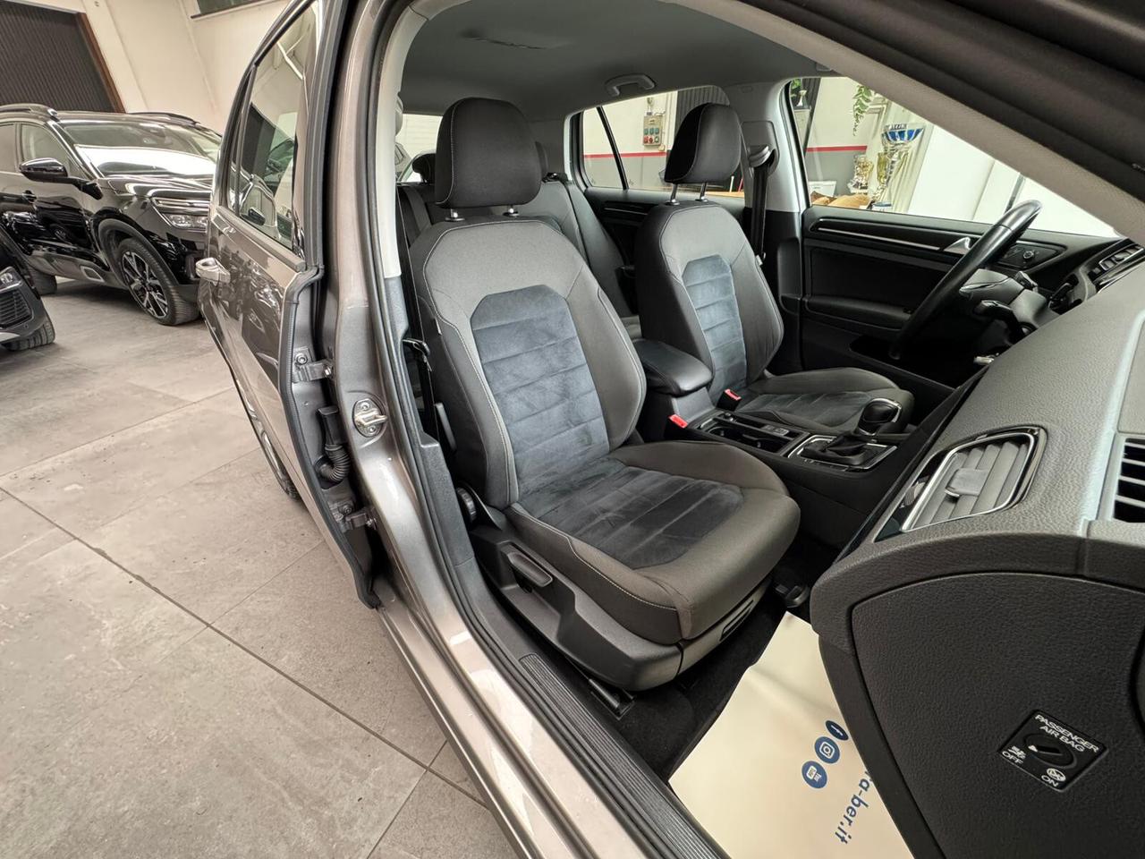 Volkswagen Golf 1.6 TDI 110 CV DSG 5p. Highline BlueMotion Technology