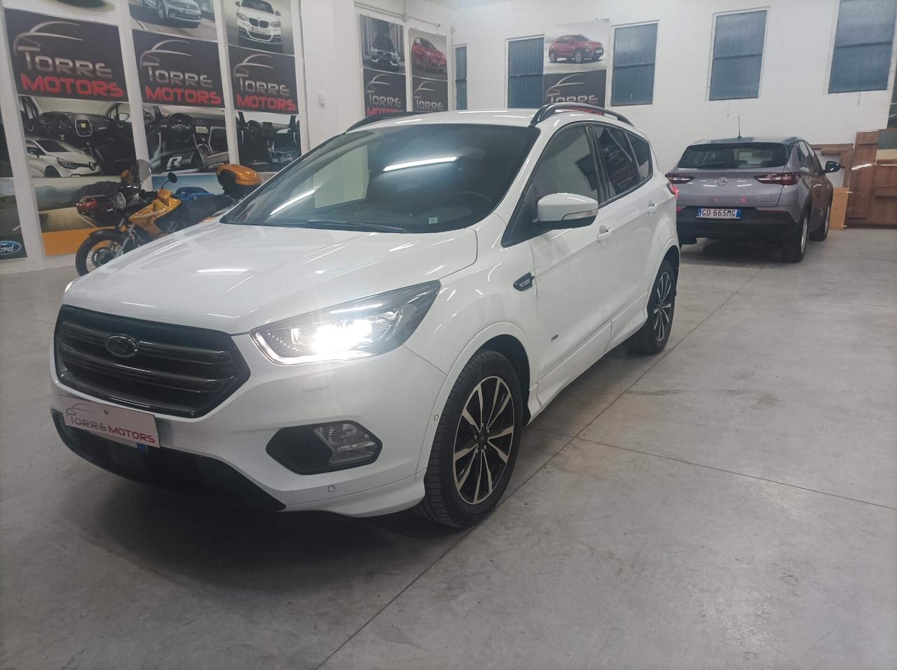 Ford Kuga 2.0 TDCI 150 CV S&S 4WD Powershift ST-Line