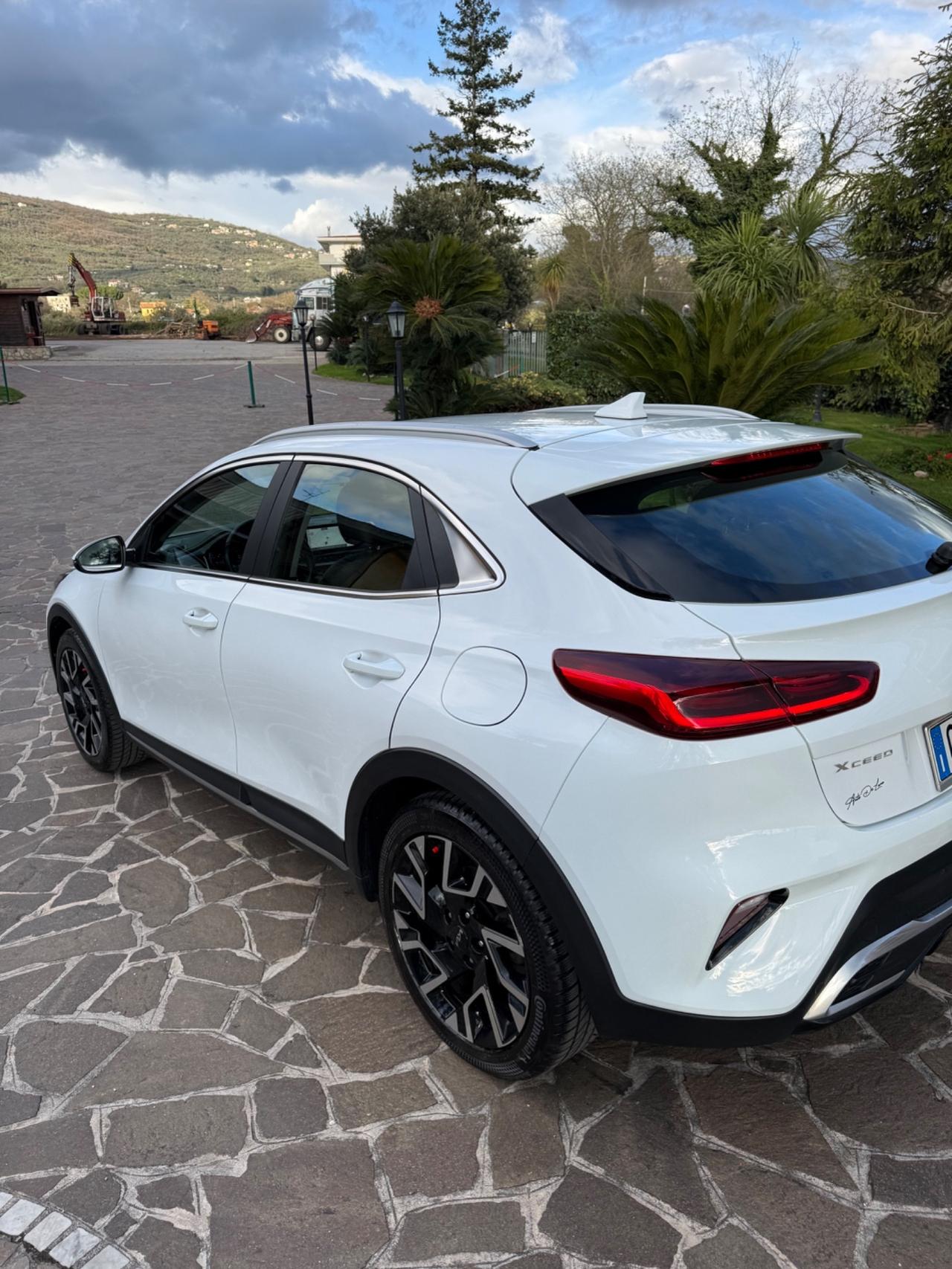 Kia XCeed 1.6 CRDi 136 CV uno proprietario 27/12/2022