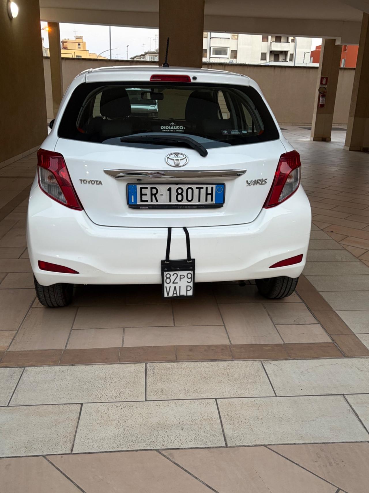 Toyota Yaris 1.0 5 porte Lounge