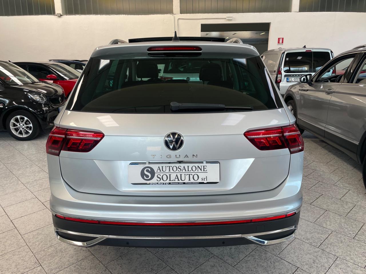 Volkswagen Tiguan 2.0 TDI 150 CV SCR DSG Elegance Tetto