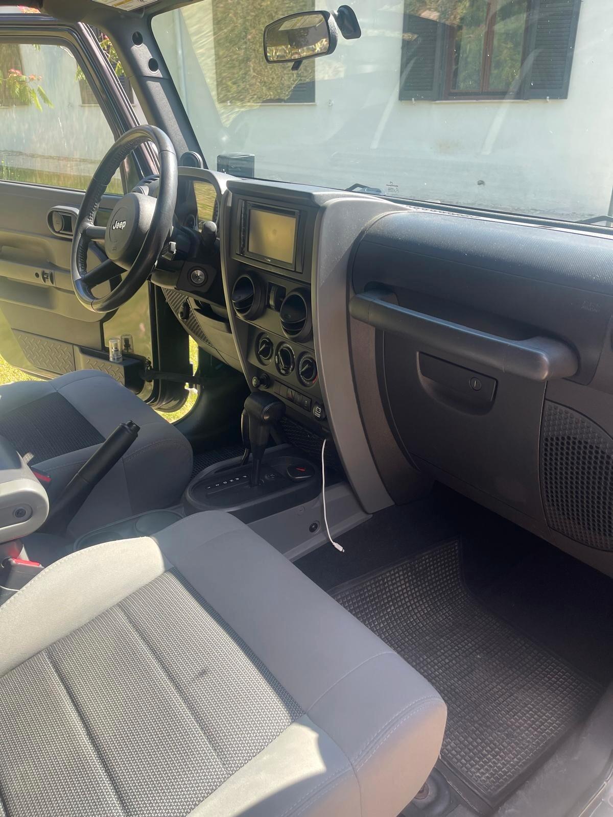 Jeep Wrangler 2.8 CRD DPF Sahara Auto