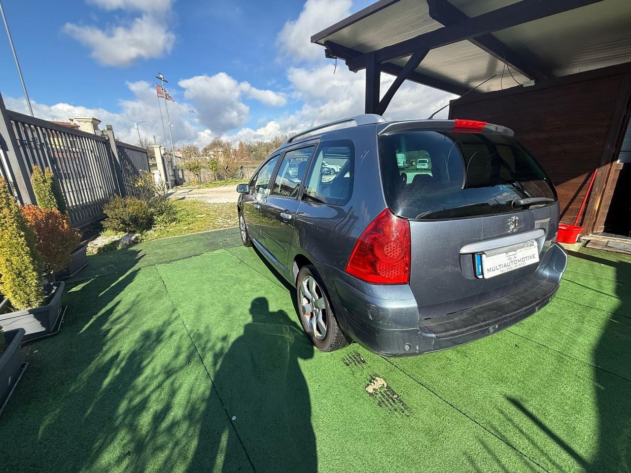 PEUGEOT 307