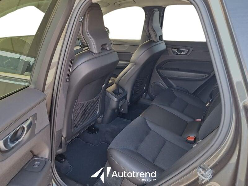 Volvo XC60 B4 197+14 CV AWD Automatica Business Plus