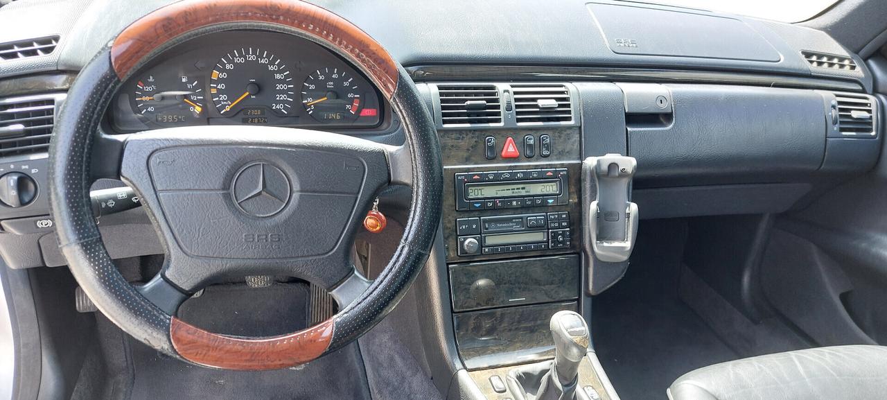 Mercedes-benz E 200 cat Avantgarde