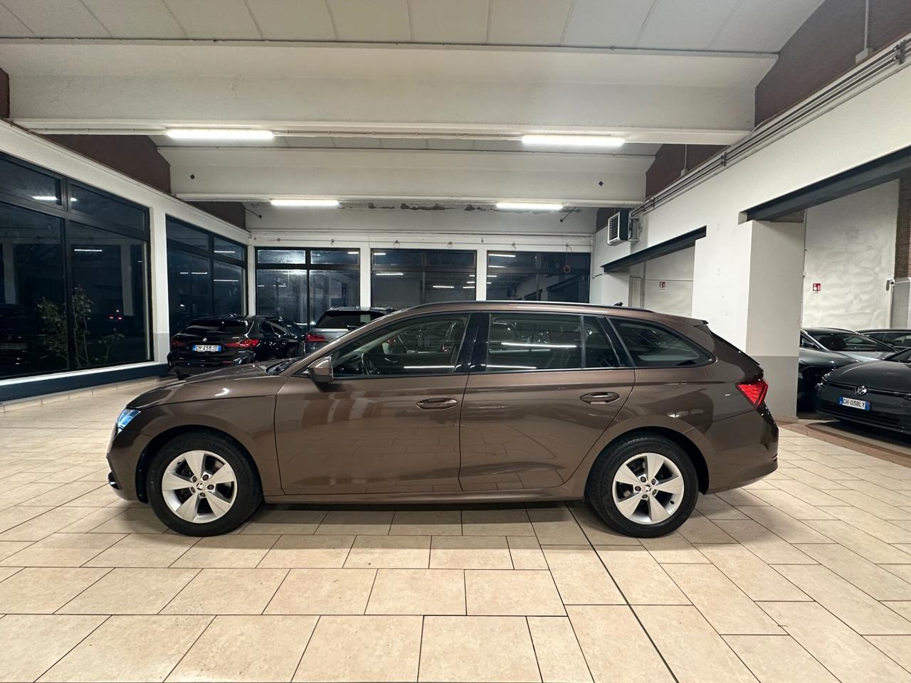 Skoda Octavia WAGON AMBITION 2.0 TDI DSG *CARPLAY*NAVI