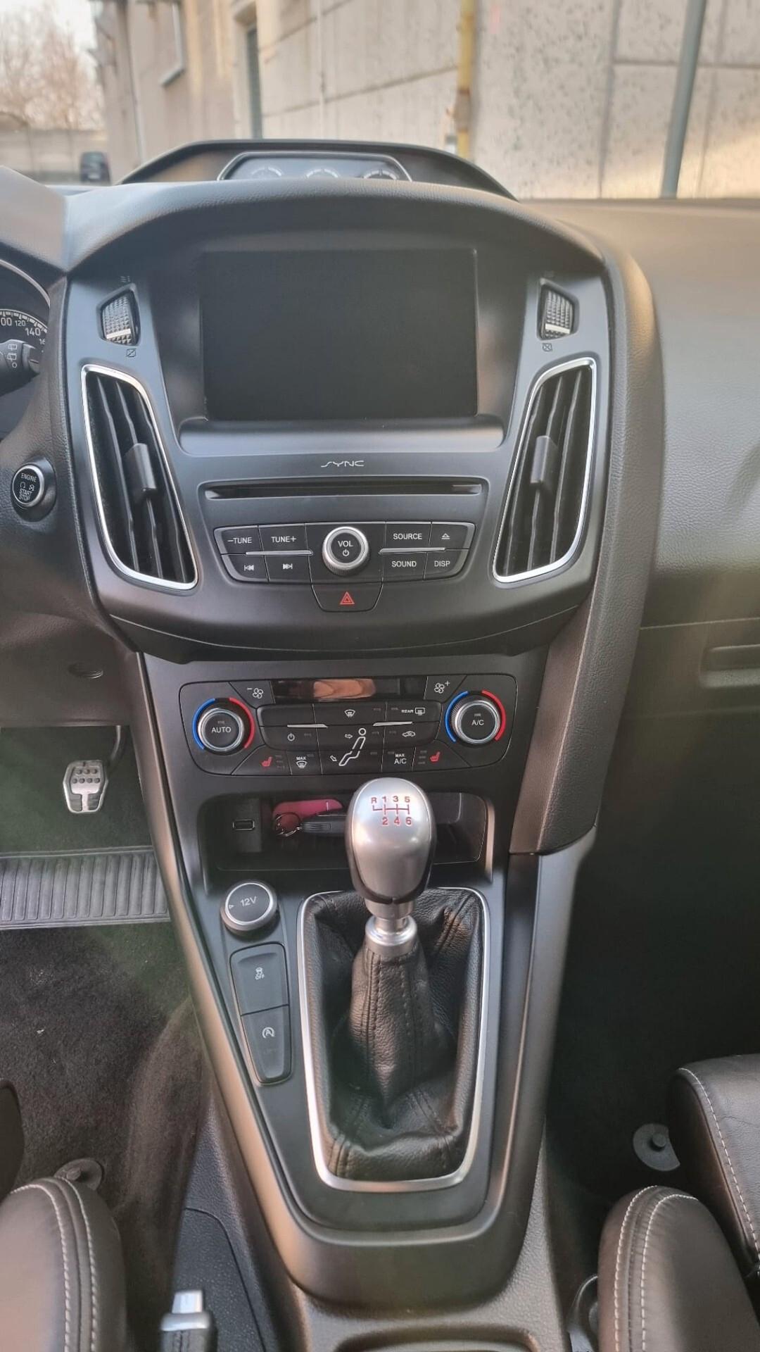 Ford Focus 2.0 EcoBoost 250 CV SW ST3