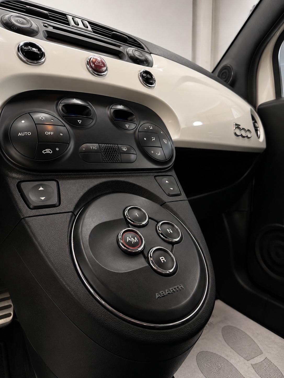 Abarth 500 1.4 Turbo T-Jet MTA Custom