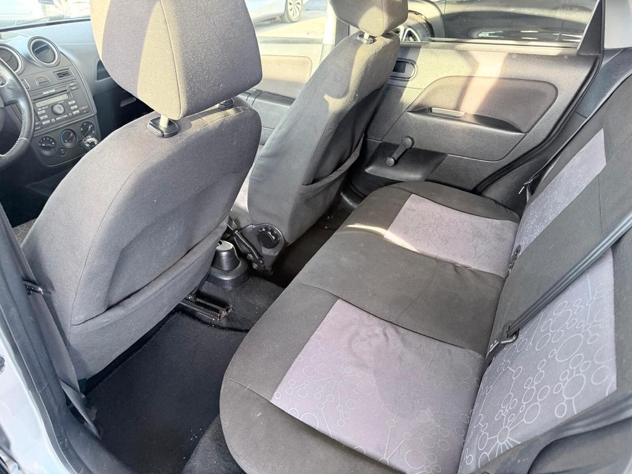 Ford Fiesta 1.4 TDCi 5p. Ghia