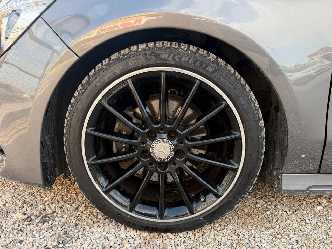 Mercedes-benz CLA 200 d Premium Amg 72000km