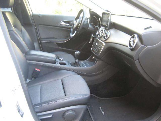 MERCEDES-BENZ GLA 200 D EXECUTIVE