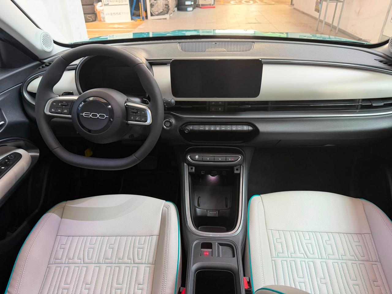 Fiat 600 Hybrid 145 CV DCT MHEV La Prima II
