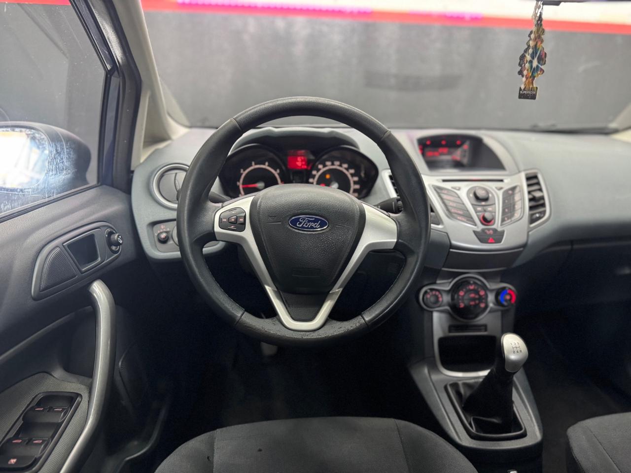 Ford Fiesta 1.2 Benzina 5Porte ADATTA NEOPATENTATI