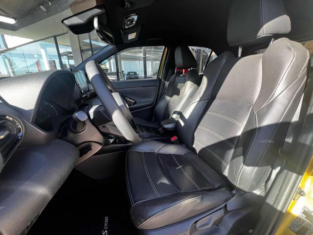 TOYOTA Yaris Cross 1.5 Hybrid 5p. E-CVT AWD-i Premiere