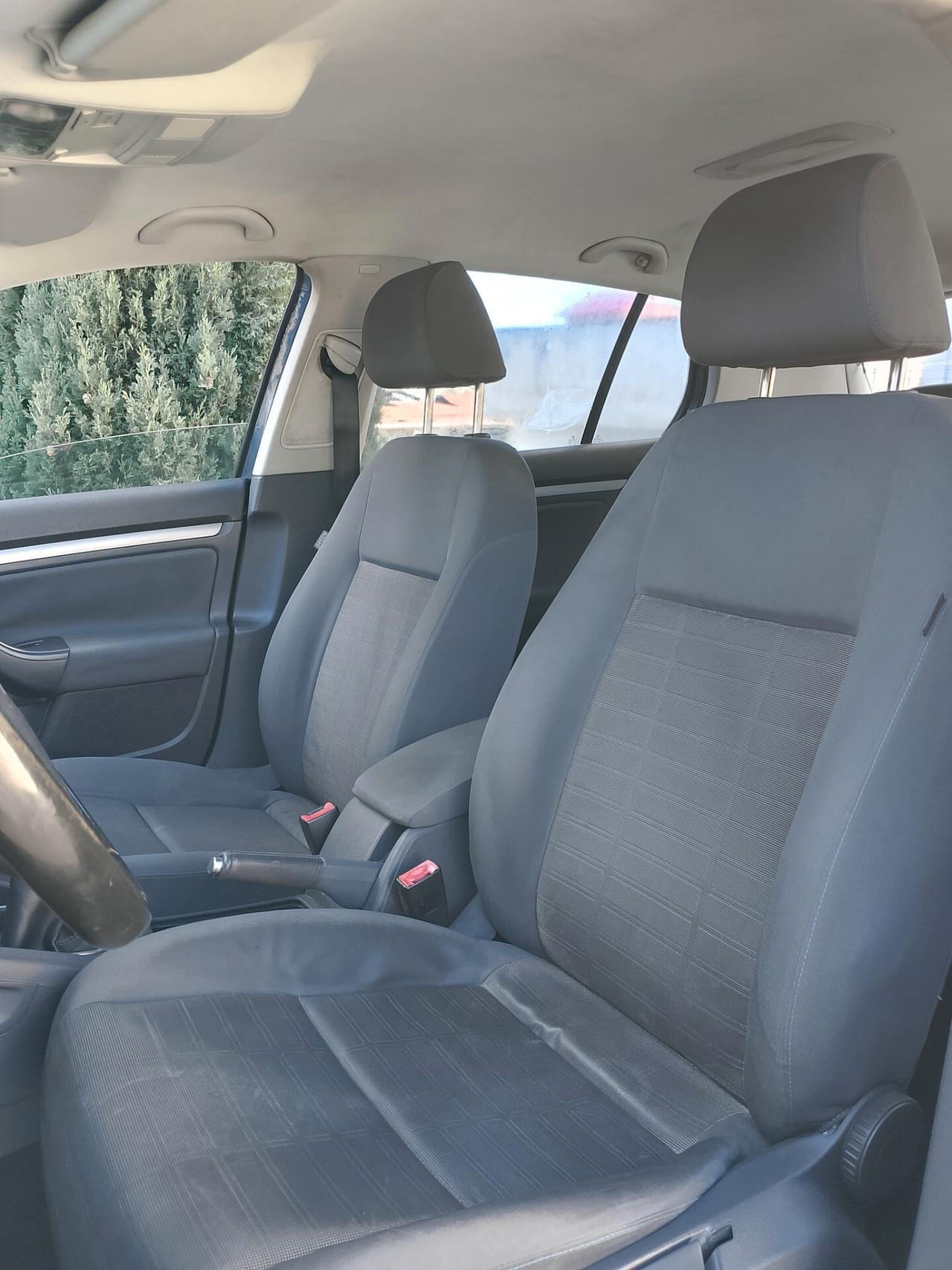 Volkswagen Golf 1.9 TDI DPF 5p. 5m. GT Sport