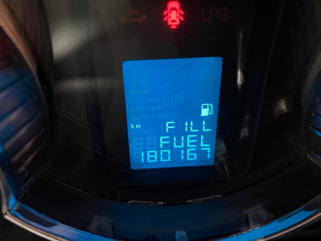 Chevrolet Cruze 2.0 Diesel - 2010