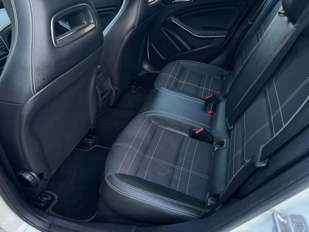 Mercedes-benz GLA 200 CDI Automatic Sport