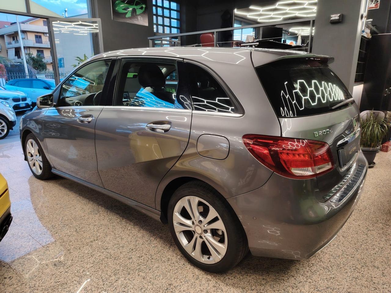 Mercedes-benz B 200 d Automatic