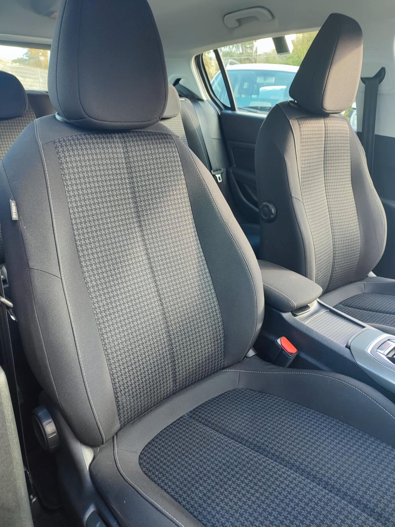 Peugeot 308 BlueHDi 130 S&S Active