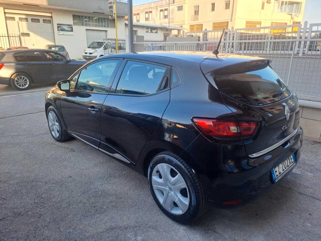 Renault Clio 1.5 dCi 8V 75CV 5 porte Wave