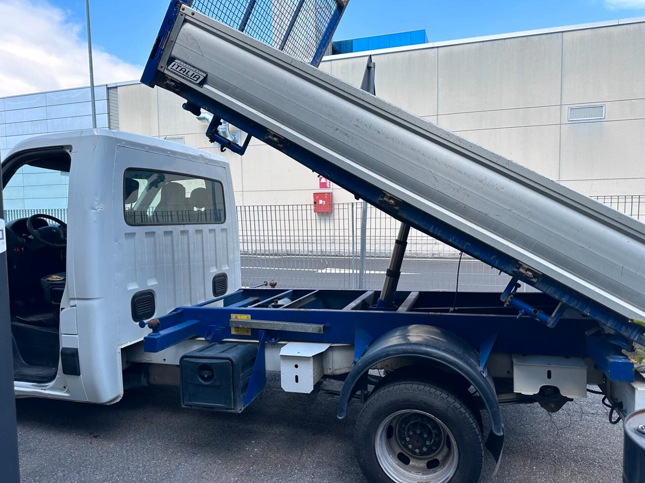 RENAULT MASTER 2.3 RIBALTABILE TRILATERALE