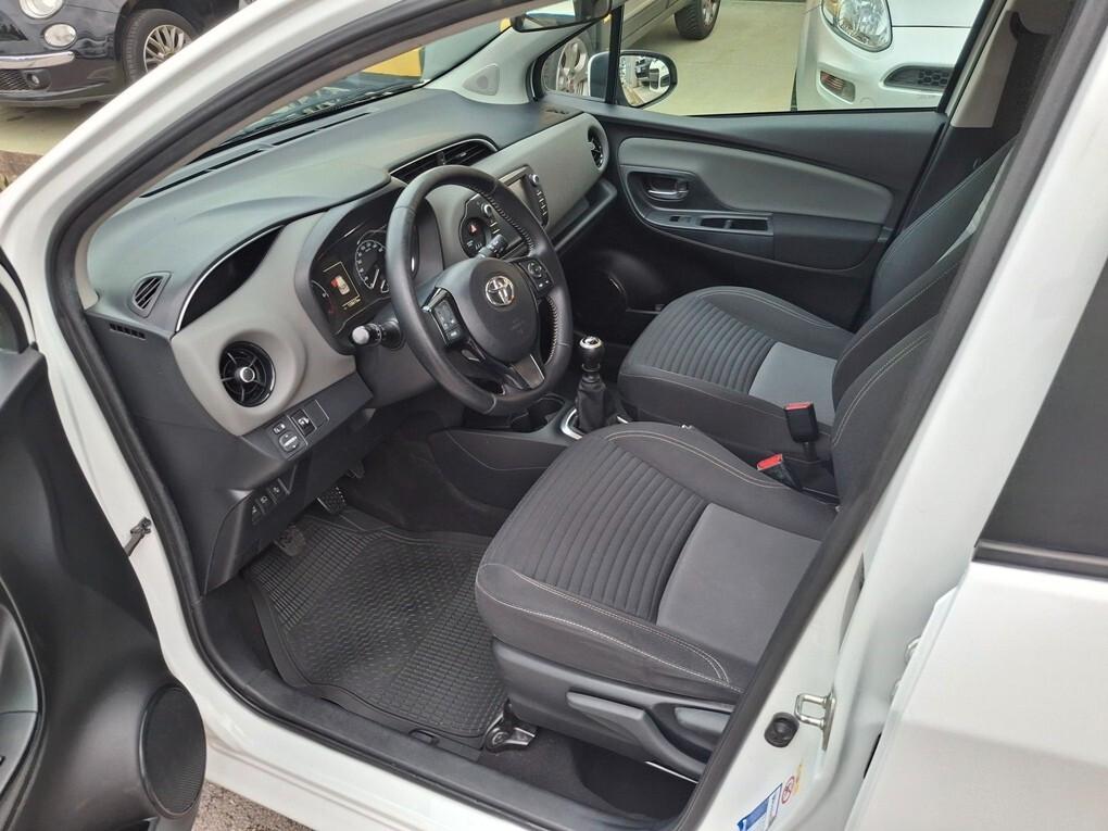 Toyota Yaris 1.4 D-4D 5 porte Lounge 10/2017