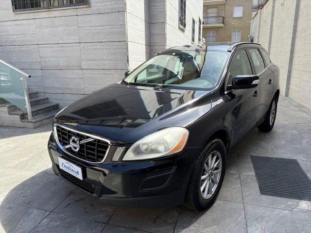 VOLVO XC60 D3 AWD Geartronic Momentum