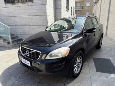 VOLVO XC60 D3 AWD Geartronic Momentum