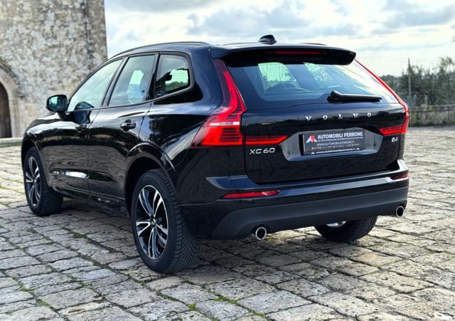 VOLVO XC60 B4 (d) 197cv Geartronic Momentum Pro