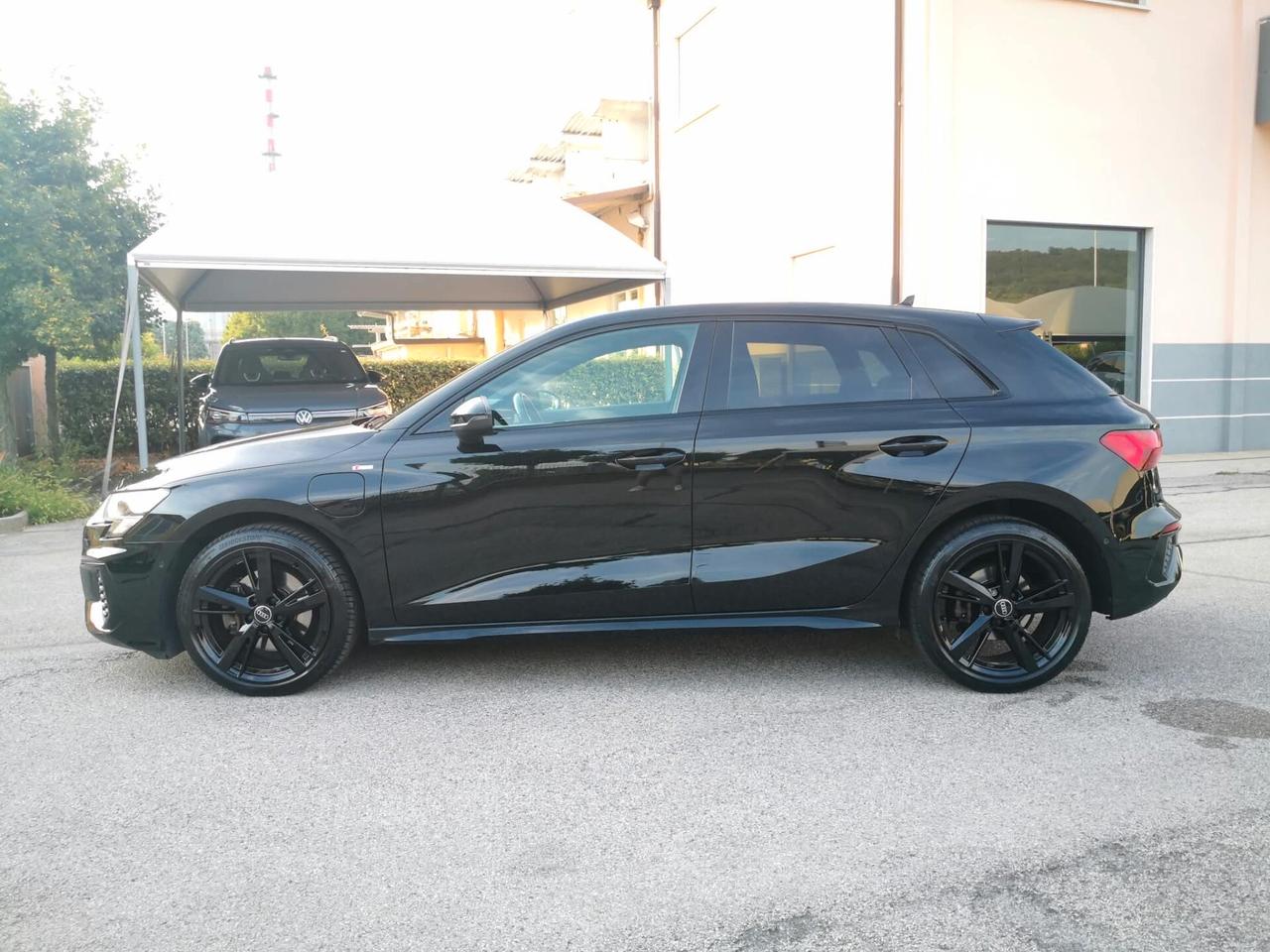 Audi A3 SPB 40 TFSI e S tronic Identity Black LINE ***TAGLIANDI AUDI***